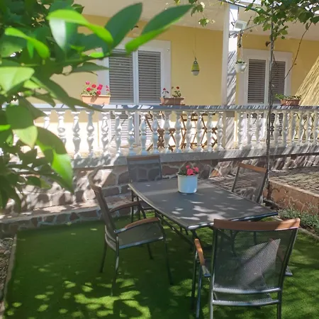 Livaja -easy Access 2db, Parking, Klima Apartmán