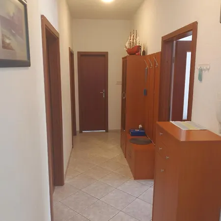 Livaja -easy Access 2db, Parking, Klima Zadar