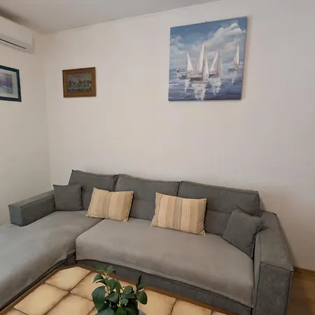 Livaja -easy Access 2db, Parking, Klima Apartmán *
