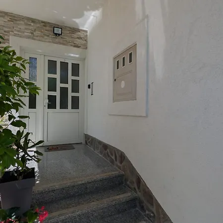 Livaja -easy Access 2db, Parking, Klima * Zadar