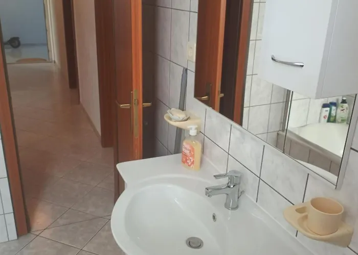 Livaja -easy Access 2db, Parking, Klima *