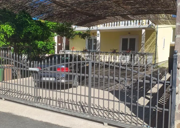 Livaja -easy Access 2db, Parking, Klima Zadar