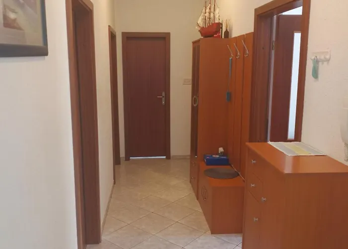 Livaja -easy Access 2db, Parking, Klima Zadar